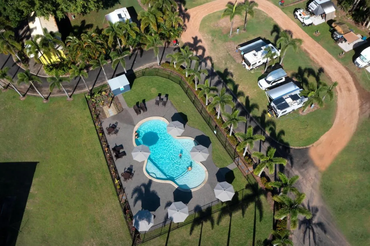Bali Hai Child Free Holiday Park 미션비치